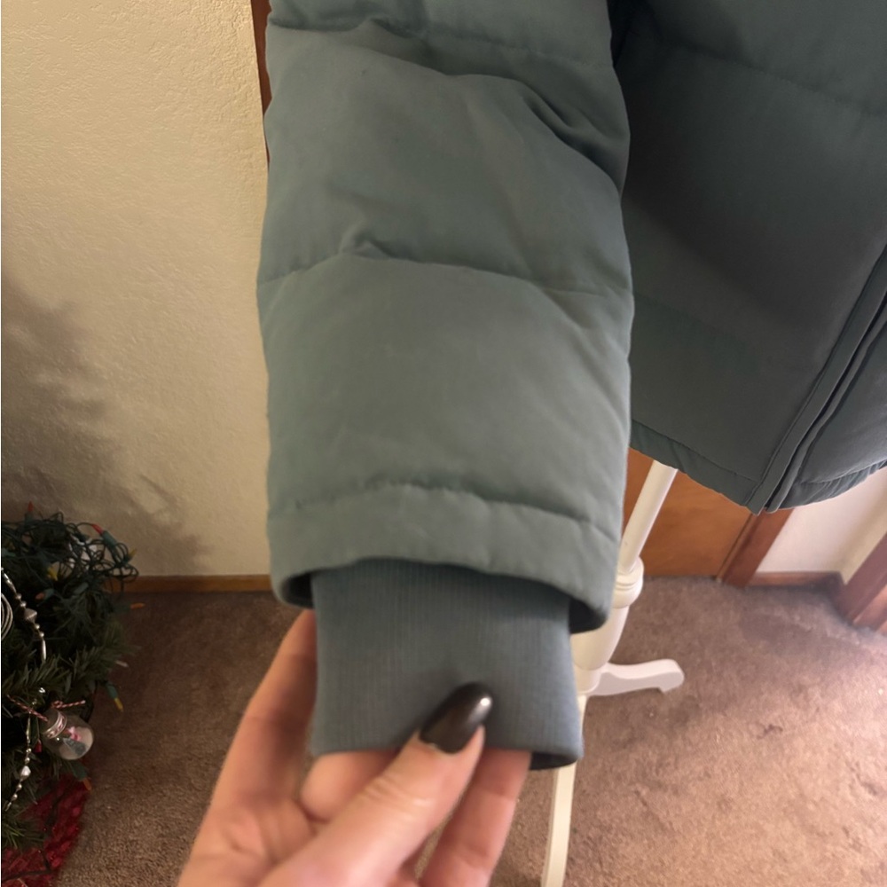 Patagonia Women's Puffer Down Blend Jacket in Light Blue - Picture 5 of 14